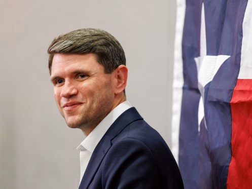 Штучний інтелект у політичній рекламі викликає занепокоєння перед виборами 2026 року